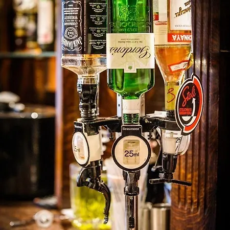 Hotel Dalston Hall 4*