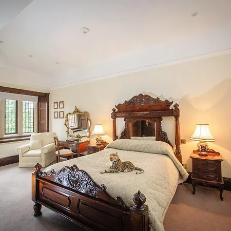 Hotel Dalston Hall 4*