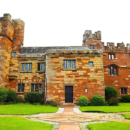 Dalston Hall ホテル 4*