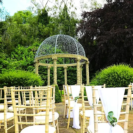 Dalston Hall ホテル