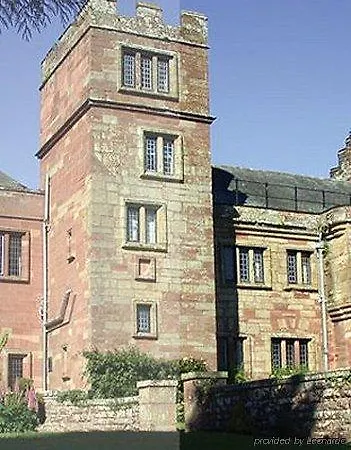 Dalston Hall 4*