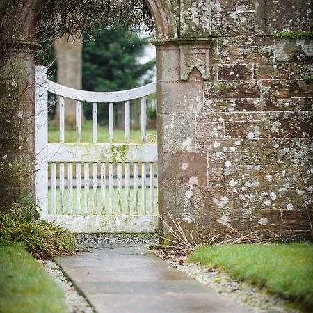 Отель Dalston Hall Карлайл