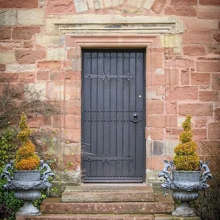Dalston Hall Карлайл