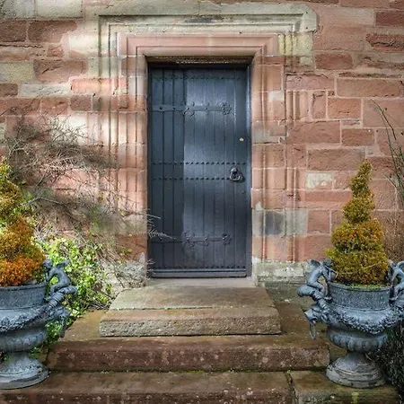 Dalston Hall Карлайл